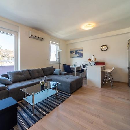Super Petrova Apartment زغرب المظهر الخارجي الصورة