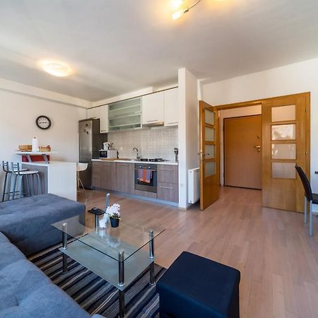 Super Petrova Apartment زغرب المظهر الخارجي الصورة