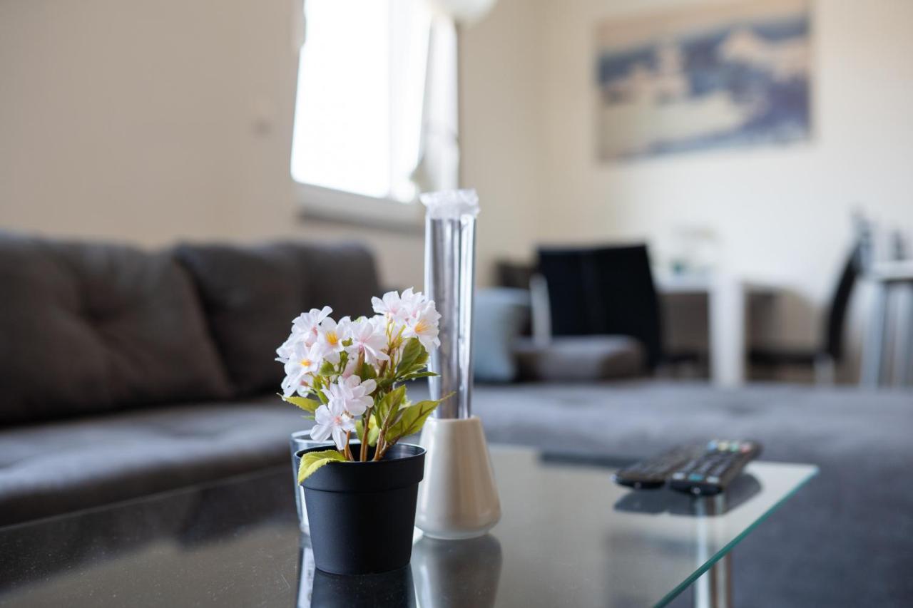 Super Petrova Apartment زغرب المظهر الخارجي الصورة