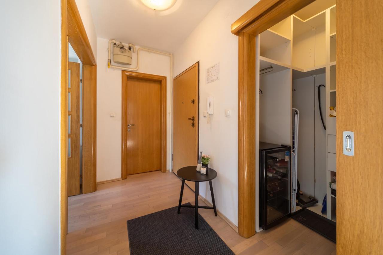 Super Petrova Apartment زغرب المظهر الخارجي الصورة